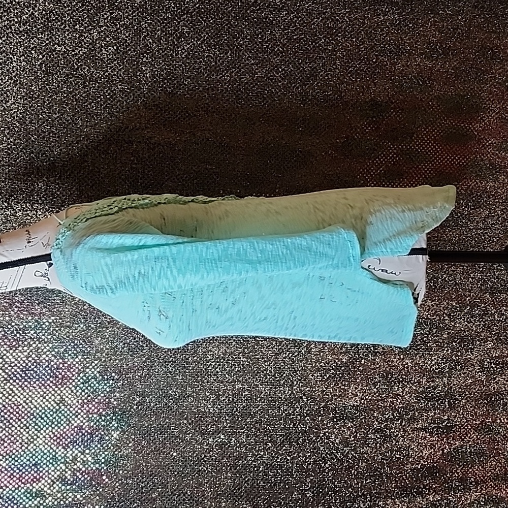 Rue21 Crossback - Picture 3 of 4